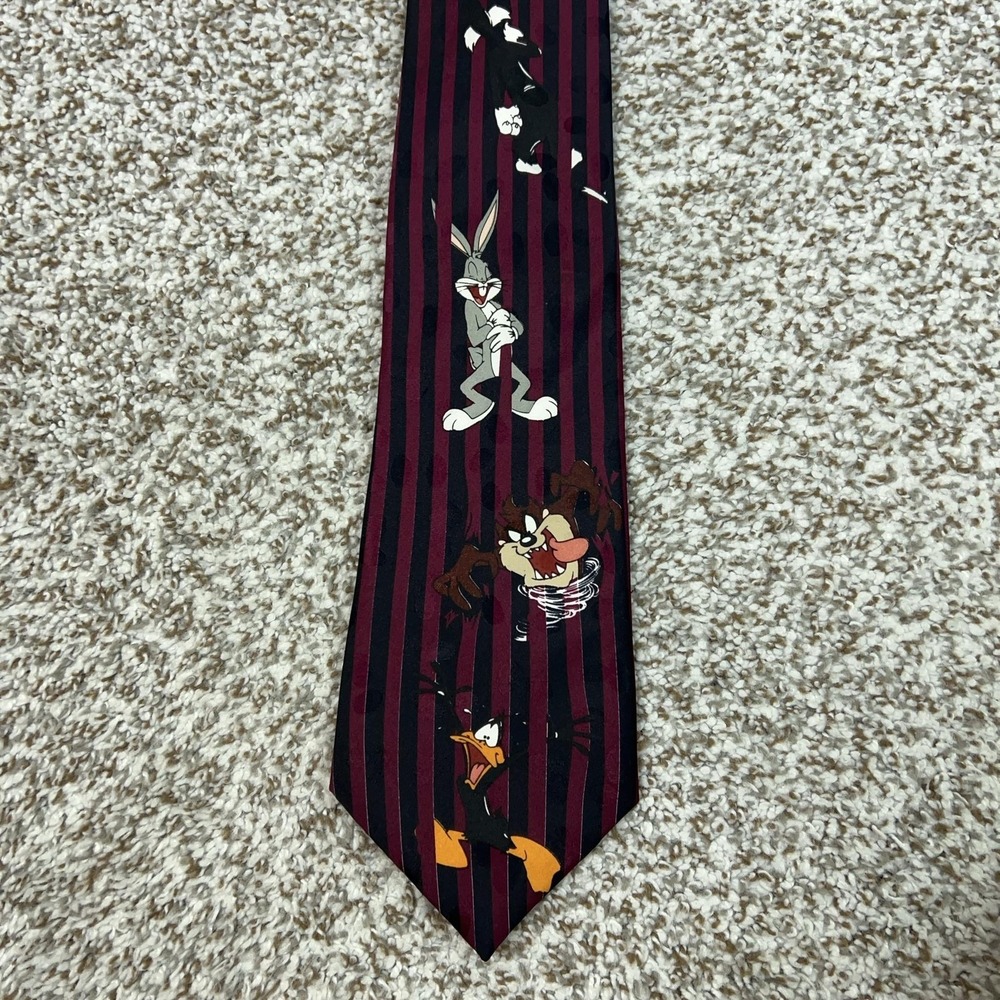 Vintage Looney Tunes Mania Tie Mens One Size Red Cartoon Bugs Daffy Taz Necktie